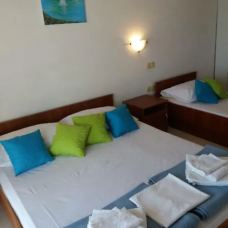 Boris Апартаменты Омиш